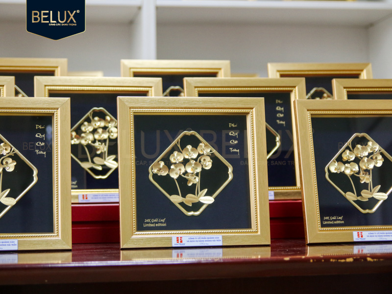 Lô 100 tranh hoa lan dát vàng 24k 23x23cm Công Ty Hải Trần thiết kế theo yêu cầu